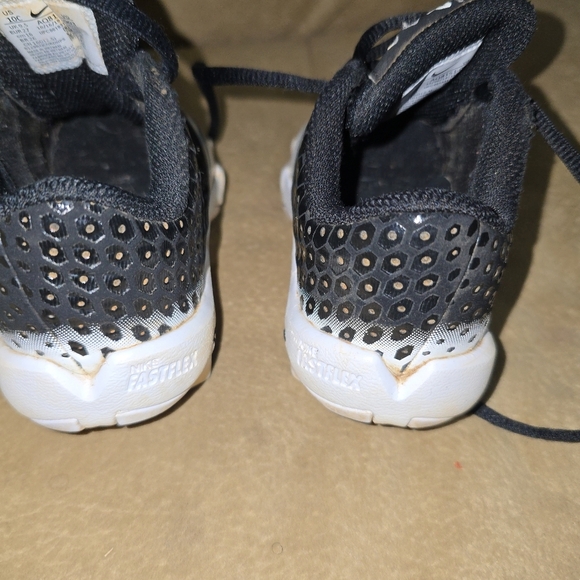 Nike AQ8151 003 Vapor Ultrafly 2 Keystone BG Youth Football Cleats Black US 10C - Picture 7 of 14